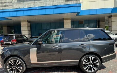Land Rover Range Rover IV рестайлинг, 2021 год, 10 999 999 рублей, 3 фотография