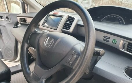 Honda Freed I, 2012 год, 950 000 рублей, 14 фотография