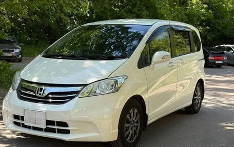 Honda Freed I, 2012 год, 950 000 рублей, 20 фотография