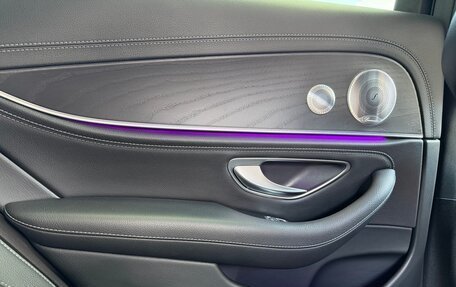 Mercedes-Benz E-Класс, 2019 год, 4 000 000 рублей, 7 фотография