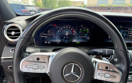 Mercedes-Benz E-Класс, 2019 год, 4 000 000 рублей, 10 фотография