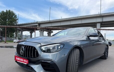 Mercedes-Benz E-Класс, 2019 год, 4 000 000 рублей, 2 фотография