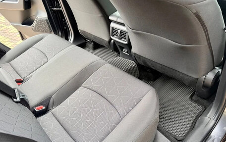 Toyota RAV4, 2020 год, 2 300 000 рублей, 9 фотография