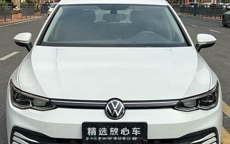 Volkswagen Golf VIII, 2022 год, 1 230 173 рублей, 1 фотография