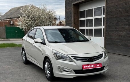Hyundai Solaris II рестайлинг, 2015 год, 920 000 рублей, 1 фотография
