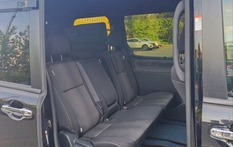Toyota Voxy III, 2019 год, 2 600 000 рублей, 9 фотография