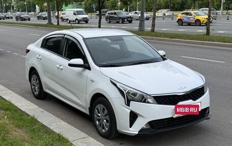 KIA Rio IV, 2021 год, 1 540 000 рублей, 2 фотография