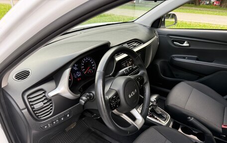 KIA Rio IV, 2021 год, 1 540 000 рублей, 13 фотография