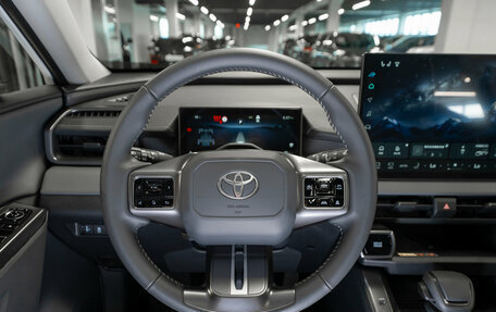 Toyota RAV4, 2026 год, 4 150 000 рублей, 11 фотография