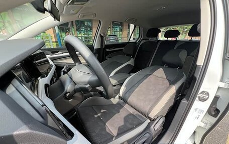 Volkswagen Golf VIII, 2022 год, 1 230 173 рублей, 3 фотография