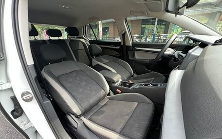 Volkswagen Golf VIII, 2022 год, 1 230 173 рублей, 10 фотография