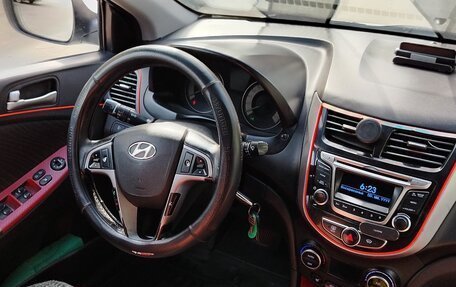 Hyundai Solaris II рестайлинг, 2014 год, 650 000 рублей, 7 фотография