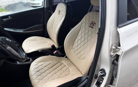 Hyundai Solaris II рестайлинг, 2015 год, 920 000 рублей, 11 фотография