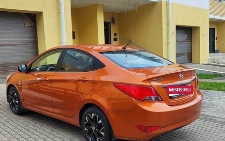 Hyundai Solaris II рестайлинг, 2015 год, 850 000 рублей, 4 фотография