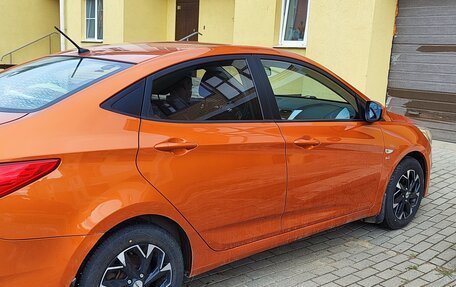 Hyundai Solaris II рестайлинг, 2015 год, 850 000 рублей, 6 фотография