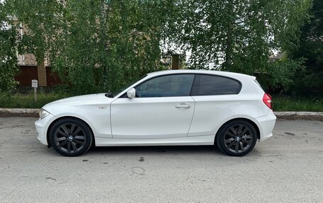BMW 1 серия, 2011 год, 888 000 рублей, 2 фотография