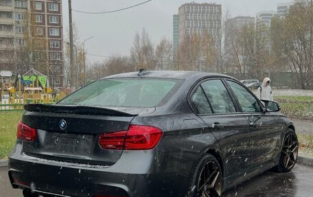 BMW 3 серия, 2018 год, 2 590 000 рублей, 2 фотография