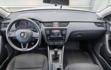 Skoda Octavia, 2018 год, 1 817 000 рублей, 8 фотография