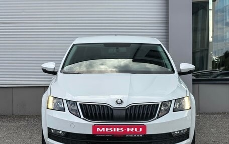 Skoda Octavia, 2018 год, 1 817 000 рублей, 2 фотография