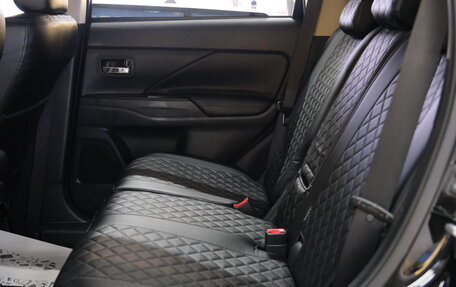 Mitsubishi Outlander III рестайлинг 3, 2014 год, 1 799 000 рублей, 20 фотография