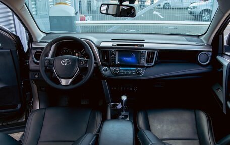 Toyota RAV4, 2019 год, 2 155 000 рублей, 15 фотография