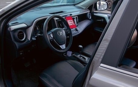 Toyota RAV4, 2019 год, 2 155 000 рублей, 13 фотография