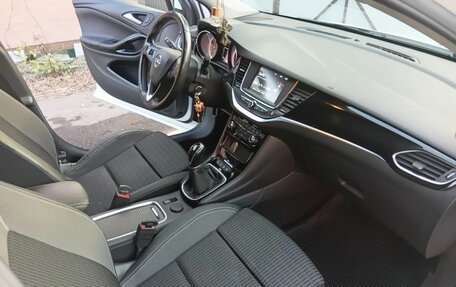 Opel Astra K, 2020 год, 1 300 000 рублей, 3 фотография