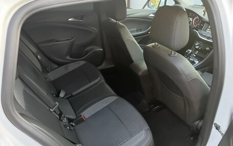 Opel Astra K, 2020 год, 1 300 000 рублей, 26 фотография