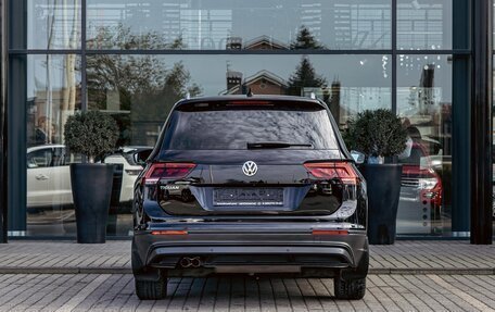 Volkswagen Tiguan II, 2019 год, 2 165 000 рублей, 5 фотография