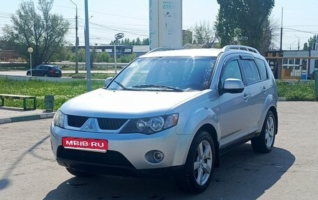 Mitsubishi Outlander III рестайлинг 3, 2008 год, 880 000 рублей, 1 фотография