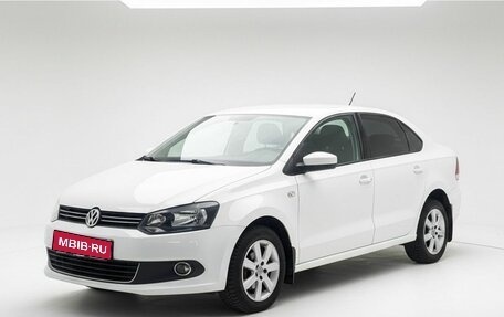 Volkswagen Polo VI (EU Market), 2013 год, 985 000 рублей, 1 фотография