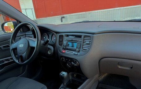 KIA Rio II, 2010 год, 690 000 рублей, 2 фотография