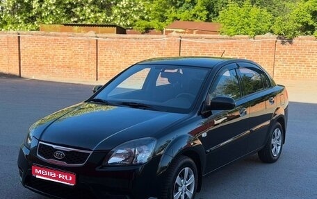 KIA Rio II, 2010 год, 690 000 рублей, 8 фотография