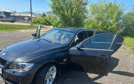 BMW 3 серия, 2007 год, 700 000 рублей, 12 фотография