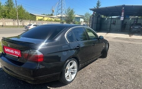 BMW 3 серия, 2007 год, 700 000 рублей, 22 фотография