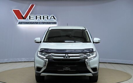 Mitsubishi Outlander III рестайлинг 3, 2015 год, 1 390 000 рублей, 2 фотография