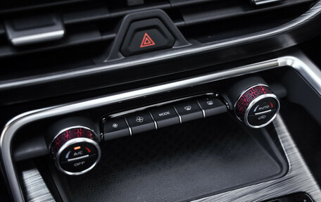 Geely Tugella FY11, 2024 год, 3 080 000 рублей, 20 фотография