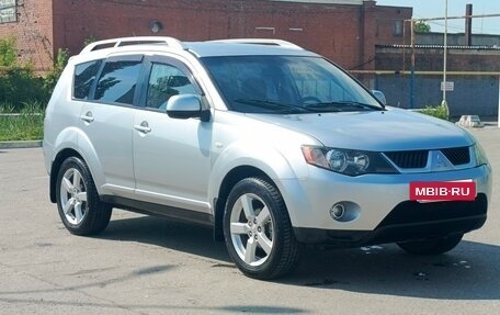 Mitsubishi Outlander III рестайлинг 3, 2008 год, 880 000 рублей, 2 фотография