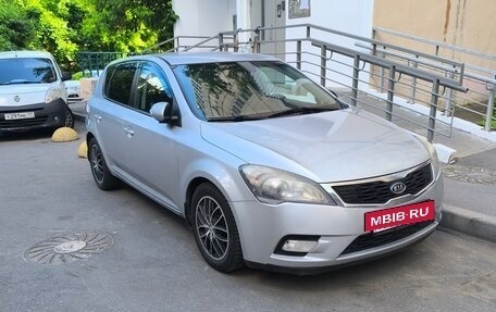KIA cee'd I рестайлинг, 2011 год, 620 000 рублей, 2 фотография
