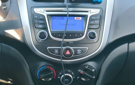 Hyundai Solaris II рестайлинг, 2013 год, 670 000 рублей, 14 фотография