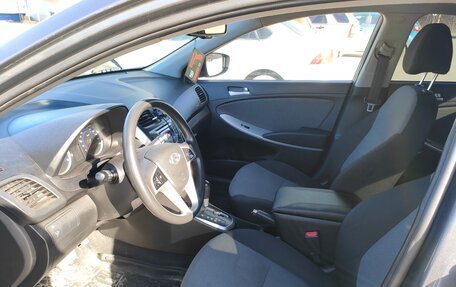 Hyundai Solaris II рестайлинг, 2013 год, 670 000 рублей, 11 фотография