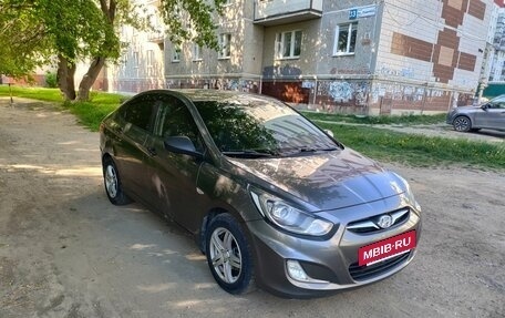 Hyundai Solaris II рестайлинг, 2013 год, 670 000 рублей, 9 фотография