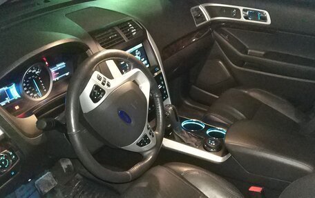 Ford Explorer VI, 2013 год, 1 500 000 рублей, 7 фотография