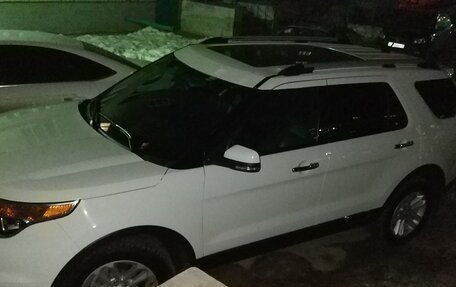 Ford Explorer VI, 2013 год, 1 500 000 рублей, 2 фотография