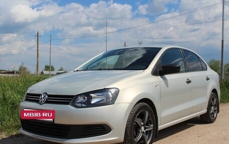 Volkswagen Polo VI (EU Market), 2015 год, 1 050 000 рублей, 6 фотография
