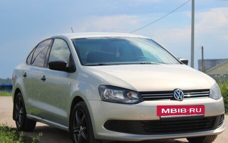 Volkswagen Polo VI (EU Market), 2015 год, 1 050 000 рублей, 4 фотография