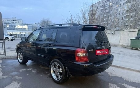 Toyota Highlander III, 2004 год, 1 600 000 рублей, 2 фотография