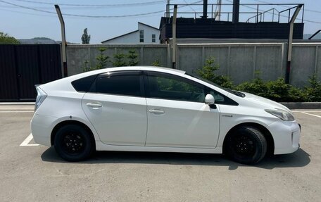 Toyota Prius, 2014 год, 950 000 рублей, 3 фотография
