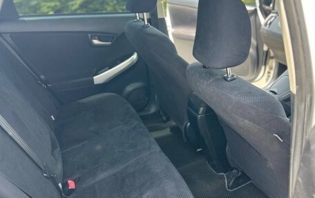 Toyota Prius, 2014 год, 950 000 рублей, 12 фотография