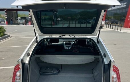 Toyota Prius, 2014 год, 950 000 рублей, 9 фотография